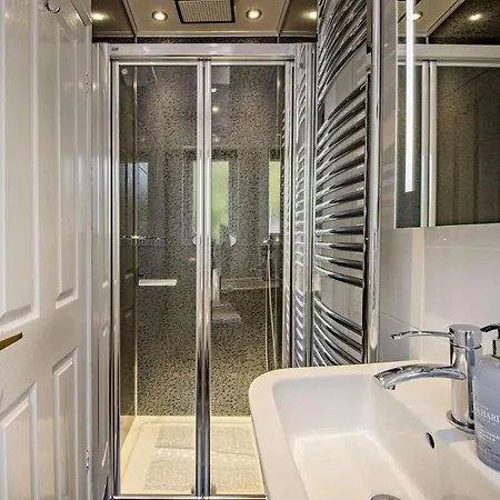 Holiday home 6 Bed In 90333