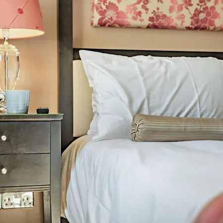 6 Bed In 90333 別荘