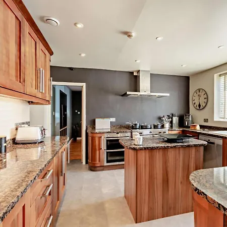 6 Bed In Oc-90333 * Keswick (Cumbria)