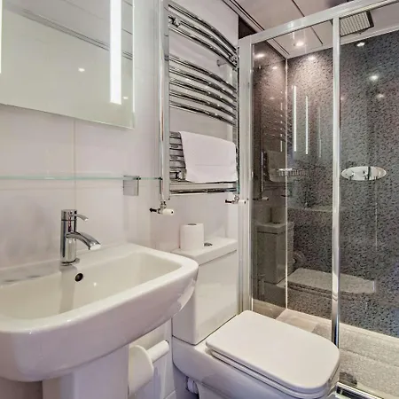 6 Bed In Oc-90333 Casa de Férias