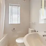 6 Bed In Oc-90333 Keswick